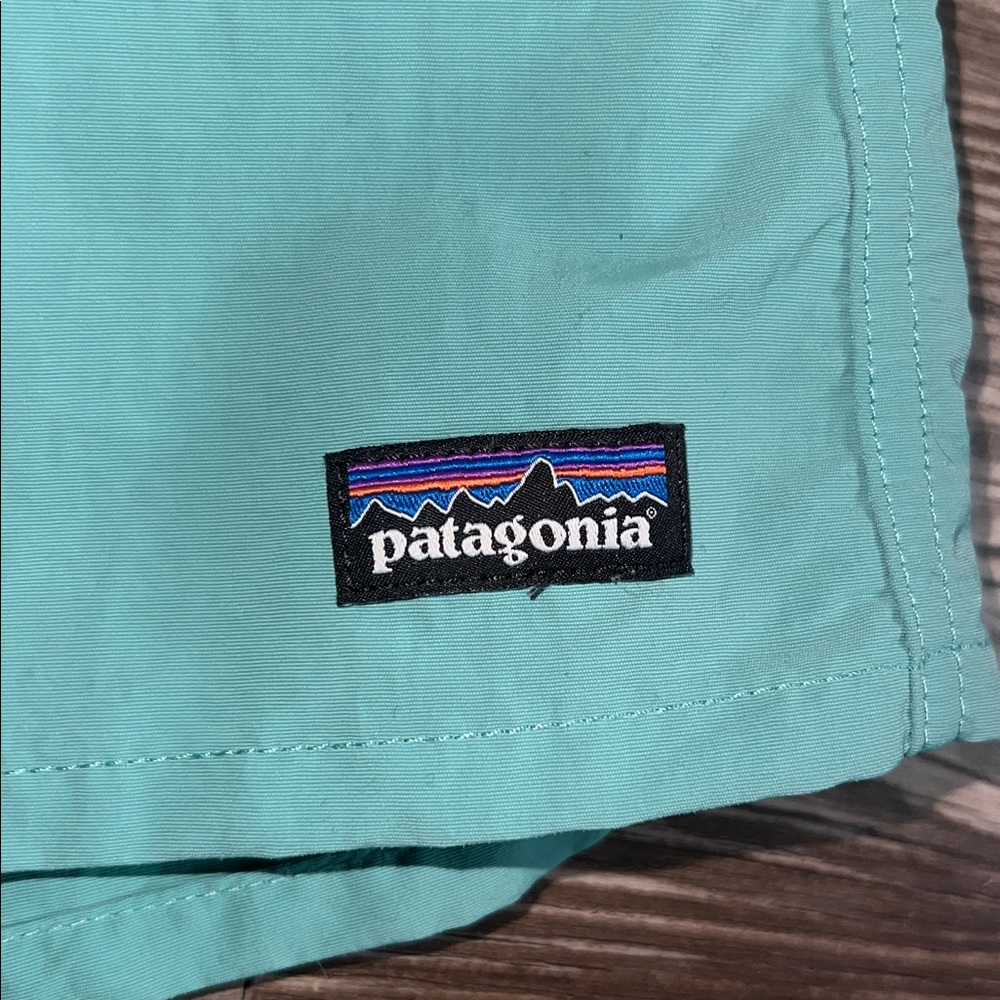 Patagonia Barely Baggies Shorts Blue/Green Elastic Waist 4.5” Inseam - Picture 5 of 9